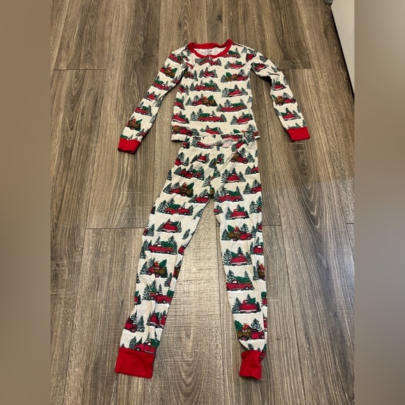 The Children’s Place PJ Place Boys Christmas Pajamas Trucks Size 8 - Picture 1 of 4